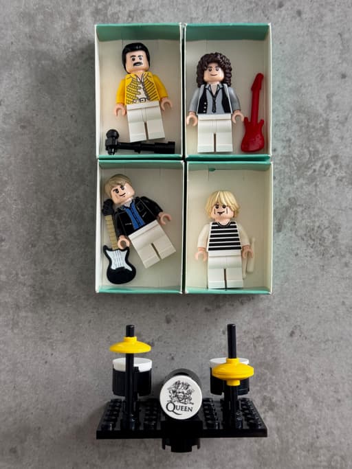 Queen Set of 4 - Minifigs Me